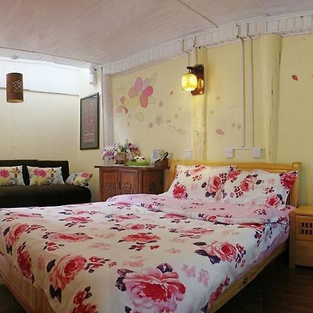 Tree'S Tale Hotel - Lijiang 麗江市 エクステリア 写真