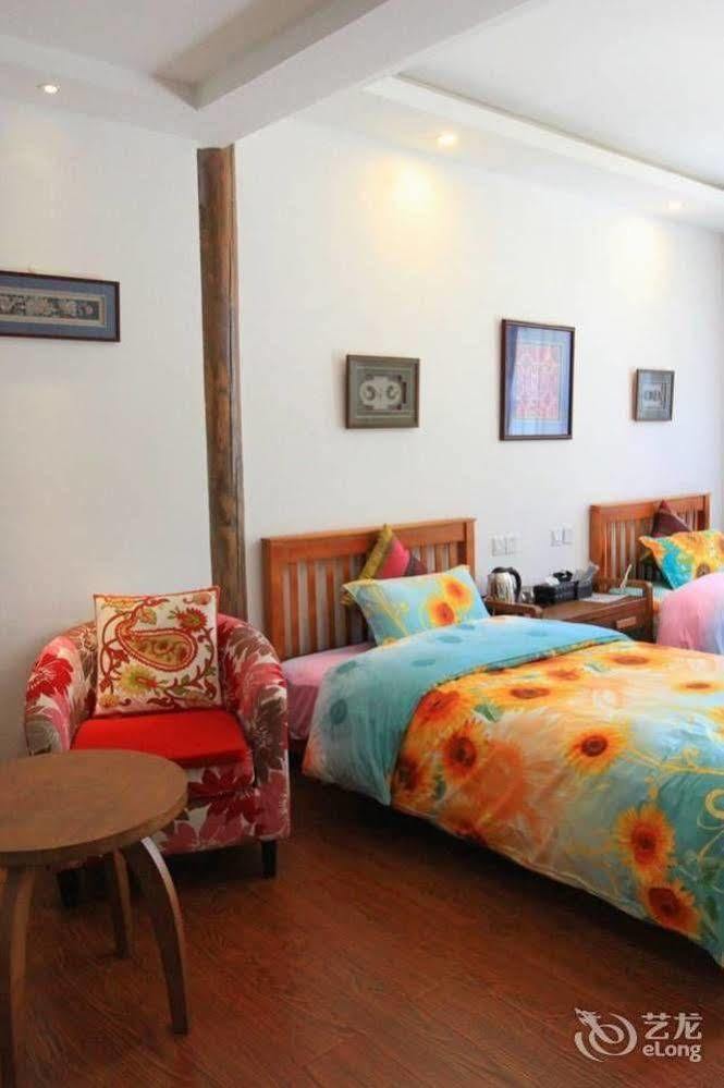 Tree'S Tale Hotel - Lijiang 麗江市 エクステリア 写真